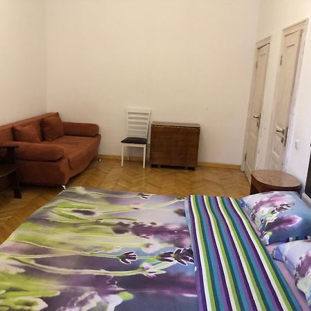 Guest Rooms Lemberg Exterior foto