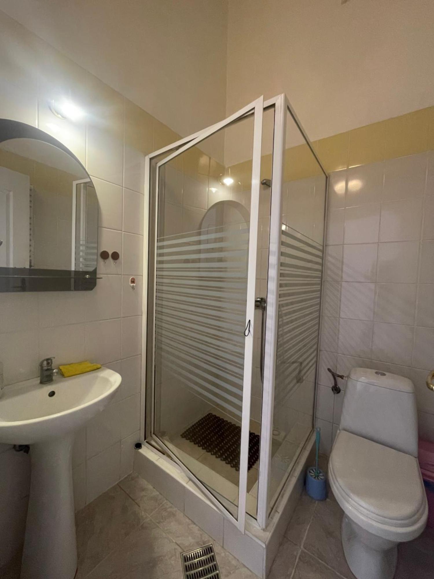 Guest Rooms Lemberg Exterior foto